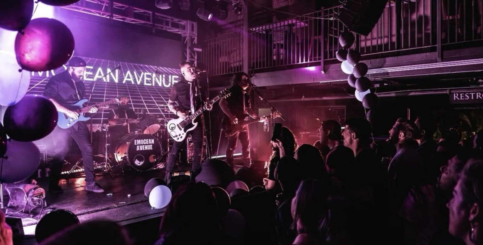 The Contemporary Austin Performance